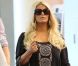 Jessica Simpson, surprise à l'aéroport de Los Angeles, s'apprête à prendre un vol pour New York en compagnie de son fiancé Eric Johsnon et de leur fille Maxwell. Los Angeles, le 9 septembre 2012.