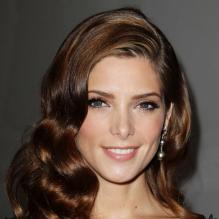 La superbe Ashley Greene assiste au défilé Donna Karan New York printemps-été 2013. New York, le 10 septembre 2012.
