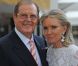 Roger Moore s'ouvre : James Bond a été battu par ses deux premières femmes