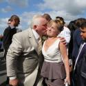 L'amour est dans le pré 7 - Thierry : sa fille Charlène aux anges à son mariage