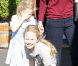 Marcia Cross et ses jumelles Eden et Savannah à la sortie de Country Mart, à Brentwood, le 18 septembre 2012