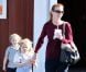 Marcia Cross et ses jumelles Eden et Savannah à la sortie de Country Mart, à Brentwood, le 18 septembre 2012