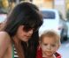L'actrice américaine Selma Blair et son fils, Arthur, à Los Angeles - septembre 2012.