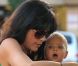 La comédienne Selma Blair et son fils, Arthur, à Los Angeles - septembre 2012.