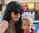 L'actrice Selma Blair et son bébé, Arthur, à Los Angeles - septembre 2012.