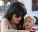 L'actrice Selma Blair et son fils à Los Angeles - septembre 2012.