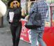 Lady Gaga fait une pause gourmande en août 2012 dans un parc de Bucarest