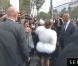 Lady Gaga quitte le magasin Sephora des Champs-Elysées où elle vient de pique-niquer avec ses fans, le 23 septembre 2012.
