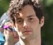 Penn Badgley sur le tournage de Gossip Girl, à New York, le 24 septembre 2012