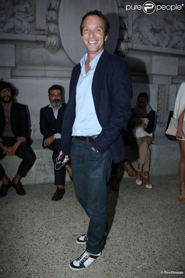 Stéphane Rotenberg arrive au Grand Palais pour le défilé Vanessa Bruno printemps-été 2013. Paris, le 28 septembre 2012.