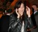 La jolie Daisy Lowe, au téléphone, retrouve sa belle-mère Gwen Stefani le temps d'un dîner au Hakkasan. Londres, le 28 septembre 2012.
