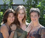 Tonya Kinzinger avec Adeline Blondieau et Bénédicte Delmas en 2003 à St Tropez pour la promotion de Sous Le Soleil