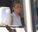  Jennifer Aniston tourne la comédie  We're the Millers  avec un faux bébé et un sombrero, le 25 septembre au Nouveau-Mexique. 