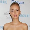 Twilight : Christian Serratos, très hot, est désormais blonde