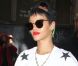 Rihanna, habillée d'un T-shirt Michael Agwunobi, d'un pantalon Bape et de chaussures Timberlake se balade dans les rues de New York. Le 1 Octobre 2012.