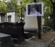 Les obsèques de Luc Barnier, au cimetière Montparnasse à Paris, le 27 septembre 2012.