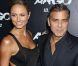 Stacy Keibler et George Clooney à la première du film  Argo  de Ben Affleck, le 4 octobre 2012.