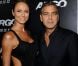 Stacy Keibler et George Clooney à la première du film  Argo  de Ben Affleck, le 4 octobre 2012.