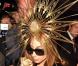 Lady Gaga quitte le magasin Harrods où elle était venue présenter son parfum  Fame, à  Londres, le 7 octobre 2012.