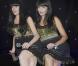 La chanteuse Nolwenn Leroy et son double de cire au Musée Grévin, à Paris, le lundi 8 octobre 2012.