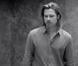 Image extraite de la 1re campagne de Brad Pitt pour Chanel N°5, réalisé par Joe Wright, octobre 2012.