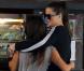 Kim et Khloé Kardashian, deux soeurs complices sur le tournage de leur émission de télé-réalité à Miami. Le 13 octobre 2012