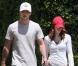 Justin Timberlake et Jessica Biel promènent leurs chiens à Los Angeles. Août 2009.