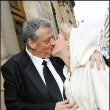 Mariage de Guy Carlier et Joséphine Dard à Paris le 15 novembre 2006.