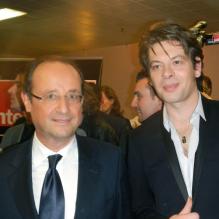 François Hollande et Benjamin Biolay à Paris le 3 mars 2012.