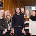 Princesse Mary : Radieuse entourée de lycéens, elle entre dans le vif du sujet