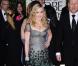 Lorsque Madonna souhaite la jouer prude, le mauvais goût prend le dessus ! Lors des Golden Globes 2012, à Los Angeles.