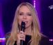 Tonya Kinzinger se perd dans son prompteur à partir de 1H57 lors du prime de la Star Academy.