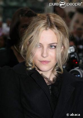 Riley Keough au défilé Valentino, le 2/07/08