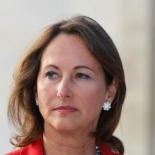 <p>Ségolène Royal, annonce sa défaite au second tour des élections législatives à la Rochelle, le 17 juin 2012. Elle reste présidente de Poitou-Charentes. </p>
<p></p>