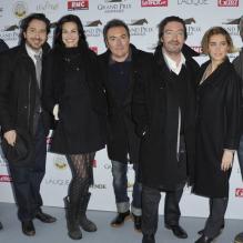 Lucien Jean-Baptiste, Edouard Baer, Helena Noguerra, Fabien Onteniente, Philippe Duquesne, Vahina Giocante et Alain Chabat lors du 92e Grand Prix d'Amérique à l'hippodrome de Vincennes à Paris le 27 Janvier 2013.