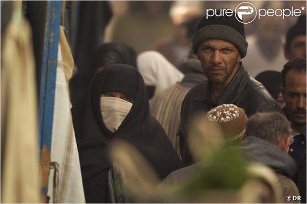 Bande-annonce officielle du film Intersections.