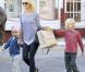Naomi Watts, sortie avec ses fils : son cadet se balade les pieds pédicurés !
