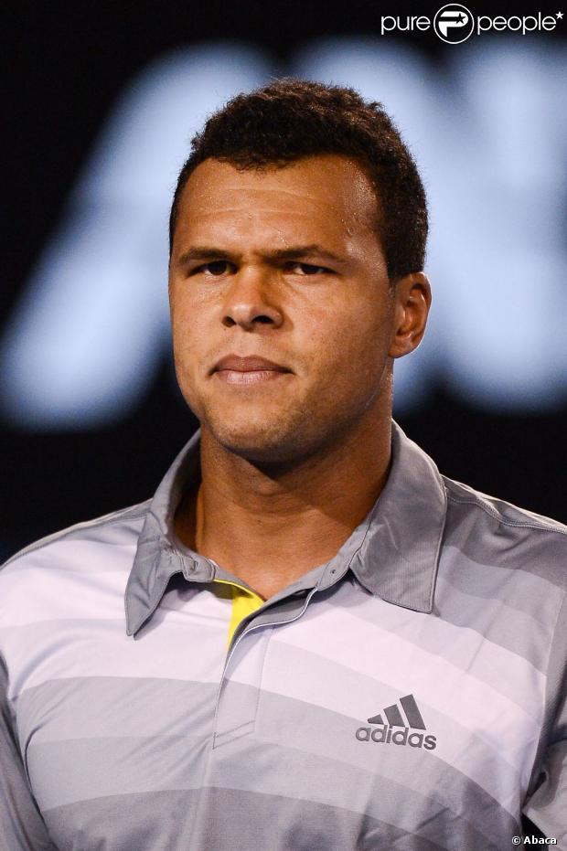 Jo-Wilfried Tsonga lors d'un match face à Roger Federer le 23 janvier 2013 à Melbourne