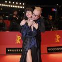 Romane Bohringer : Lesbienne à l'écran, culottée et sensuelle sur le tapis rouge