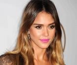 Jessica Alba, Blake Lively, Gwen Stefani... : Le rose aux lèvres leur va si bien