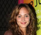 La très jolie Nora Arnezeder