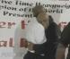 Chaleureuses retrouvailles entre Mike Tyson et Evander Holyfield, plus de 15 ans après le combat de l'infamie, à Chicago le 16 février 2013