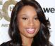 L'actrice et chanteuse Jennifer Hudson célèbre les 50 ans de Weight Watchers dont elle est l'ambassadrice et rend hommage à Jean Nidetch, fondateur de la marque. New York, le 25 mars 2013.