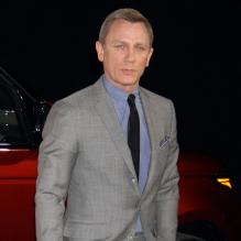 Daniel Craig inaugure la Range Rover Sport au Salon de l'automobile de New York, le 26 mars 2013.