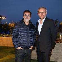 <p>Olivier Marchal et Lambert Wilson lors de la soirée événement BMW i Tour à Paris le 3 avril 2013. Pour la première fois en France la BMW i 3 Concept Coupé et la BMW i 8 Concept sont présentées au Palais de Tokyo.</p>
<p>Un concept d' architecture LifeDrive et des services révolutionnaires de mobilité future et durable sont révélés pour la circonstance. Pour illustrer la démarche éco-responsable de BMW i, Alain Passard a conçu un jardin éphémère sur le toit de Palais de Tokyo.</p>