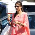 Alessandra Ambrosio : Gourmandises et shopping pour le top et sa fille