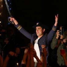 Zac Efron radieux sur le tournage du film Townies à Los Angeles, le 26 avril 2013.