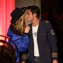 Zac Efron etHalston Sage sur le tournage du film Townies à Los Angeles, le 26 avril 2013.