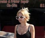 Nicole Richie et Joel Madden promenent leur fille Harlow