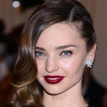 Miranda Kerr assiste au gala Punk: Chaos to Couture du Costume Institute au Metropolitan Museum of Art. New York, le 6 mai 2013.